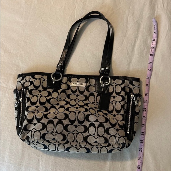 Coach Black Signature Tote Bag - Picture 11 of 12